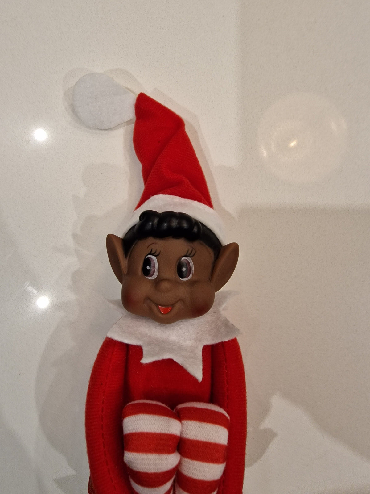 Personalised elf arrival tag with elf