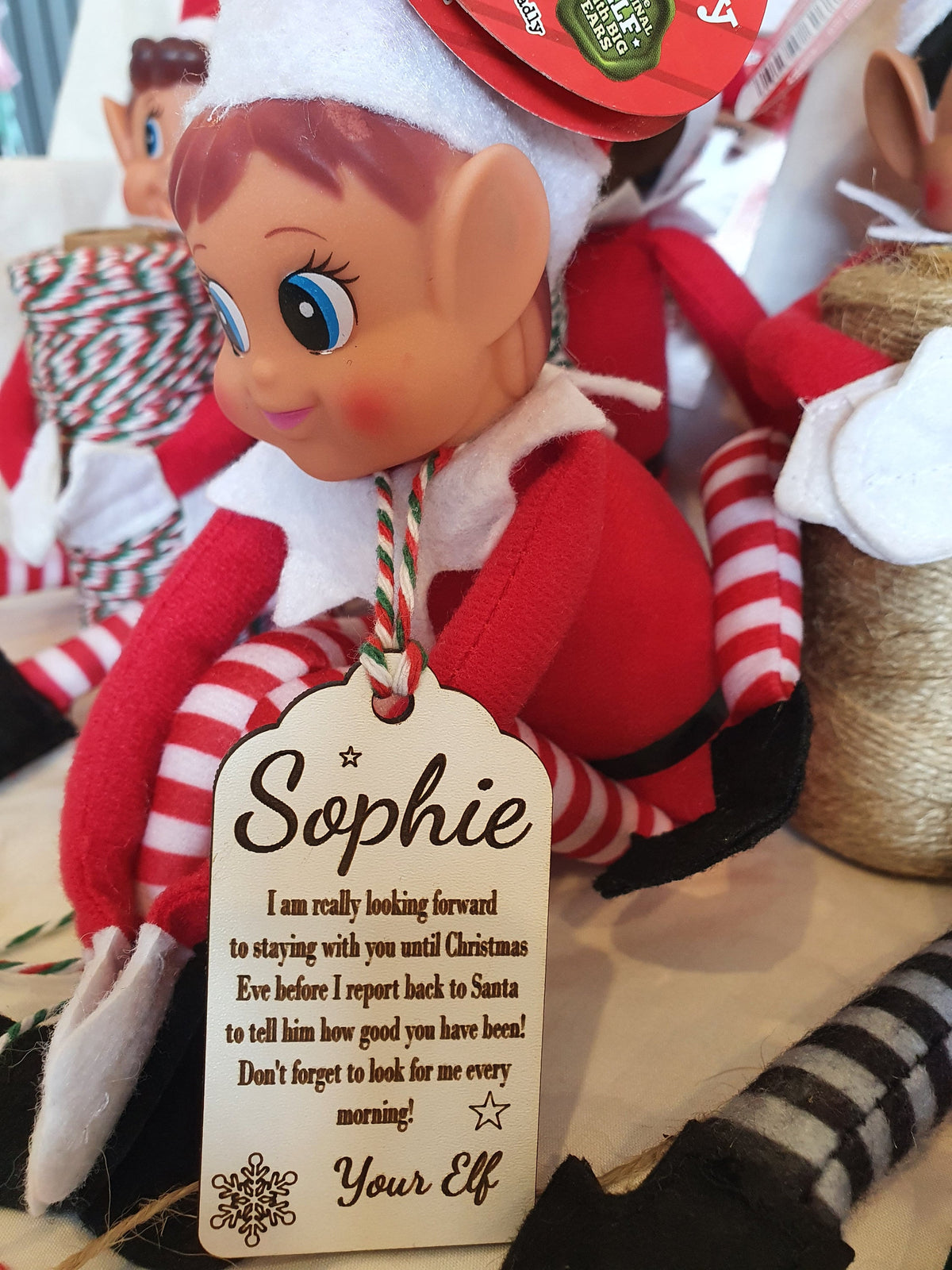 Personalised elf arrival tag with elf