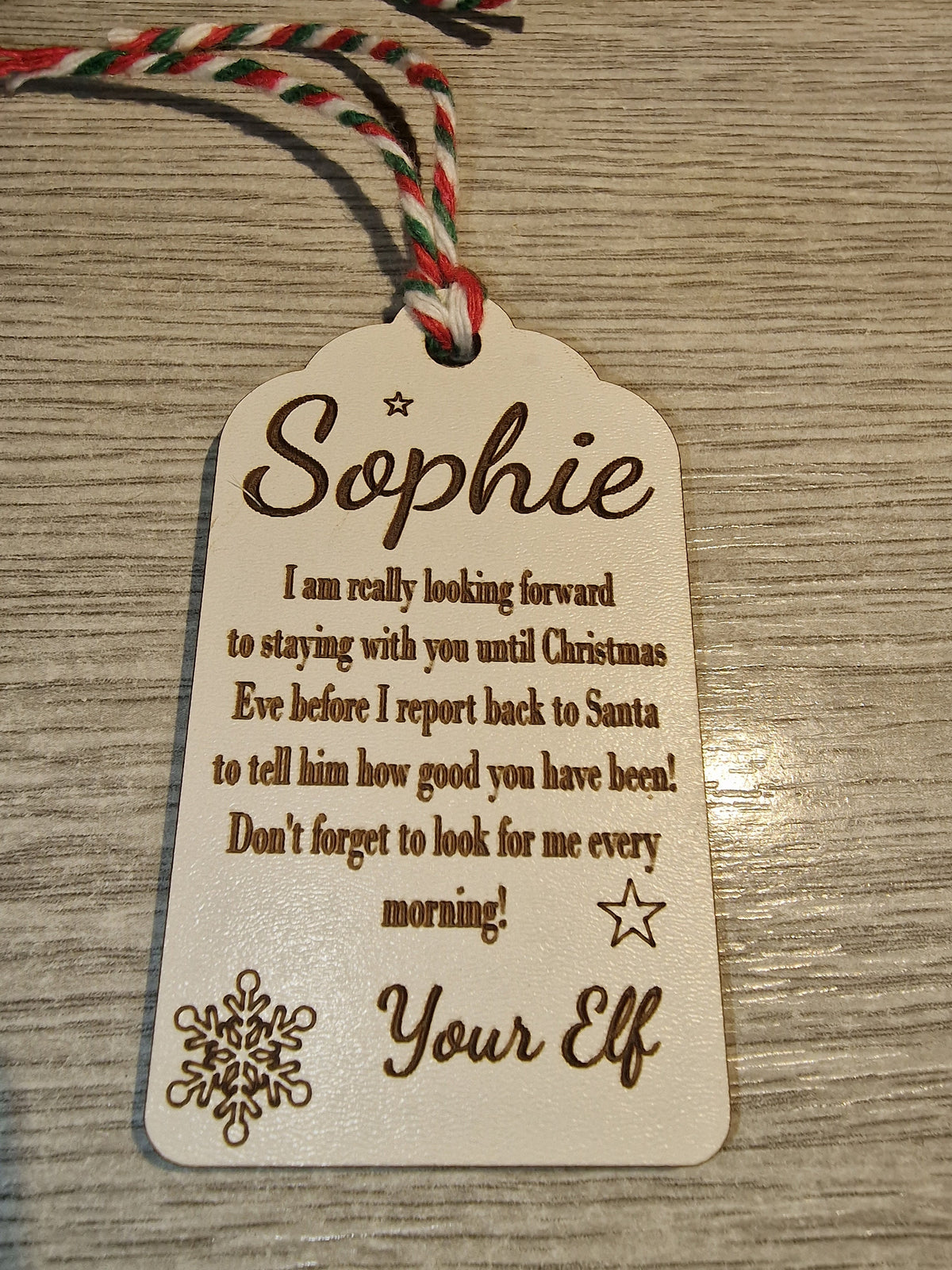 Personalised elf arrival tag with elf