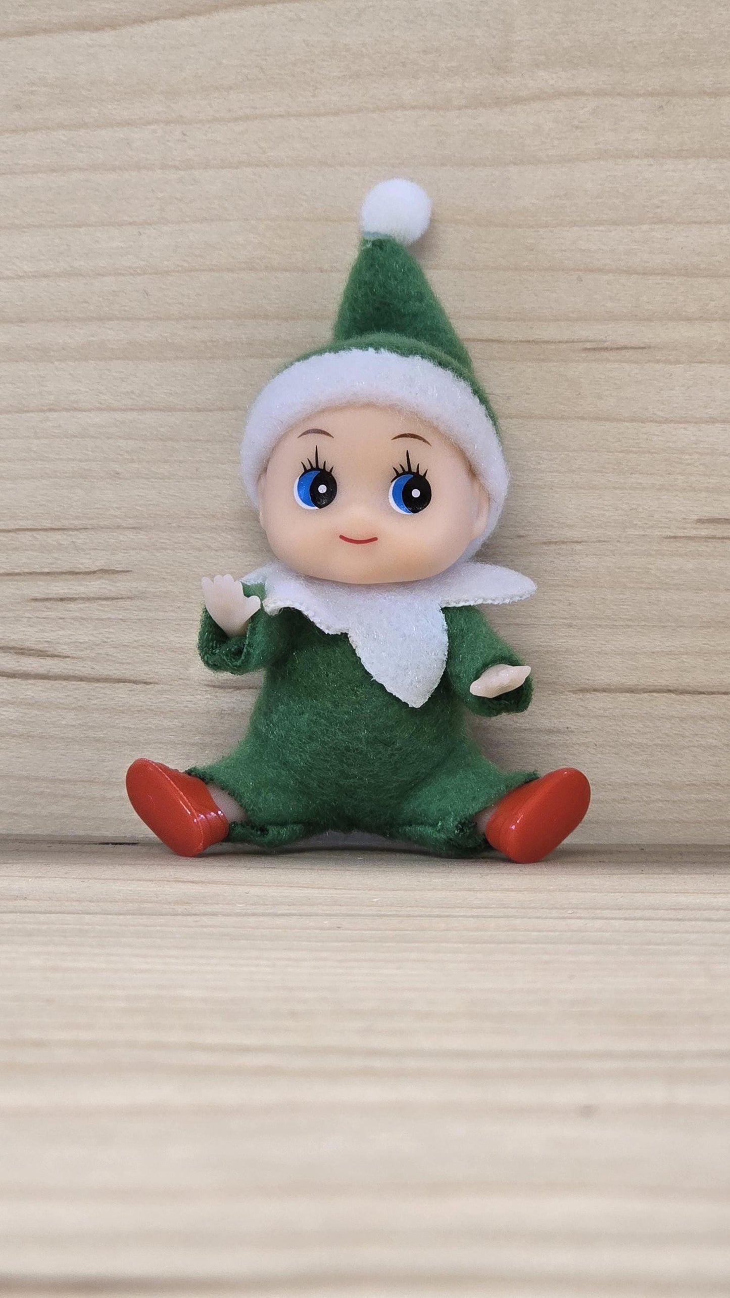 Personalised Elf Baby Cot! Theroundbox Creations