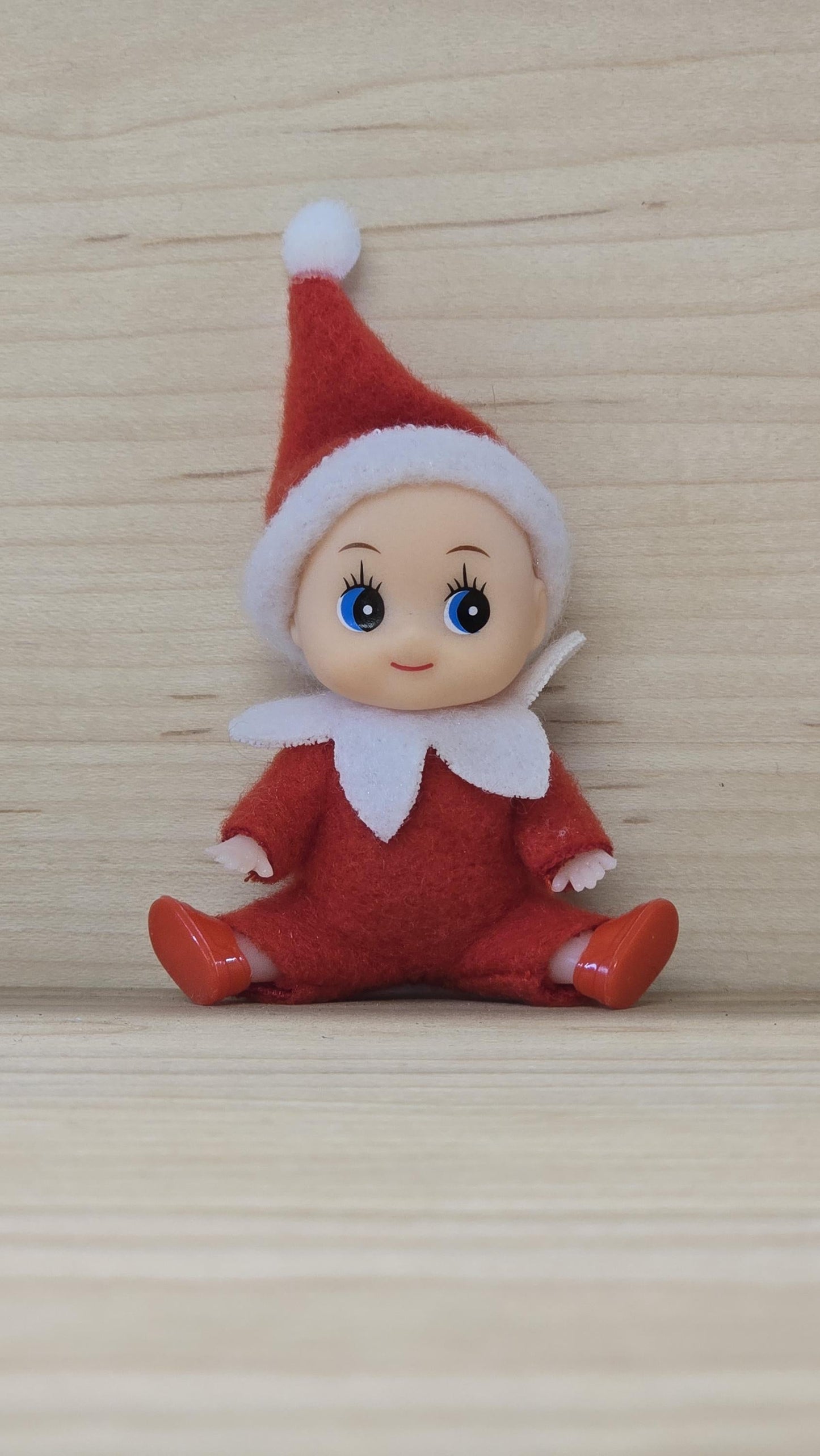 Personalised Elf Baby Cot! Theroundbox Creations